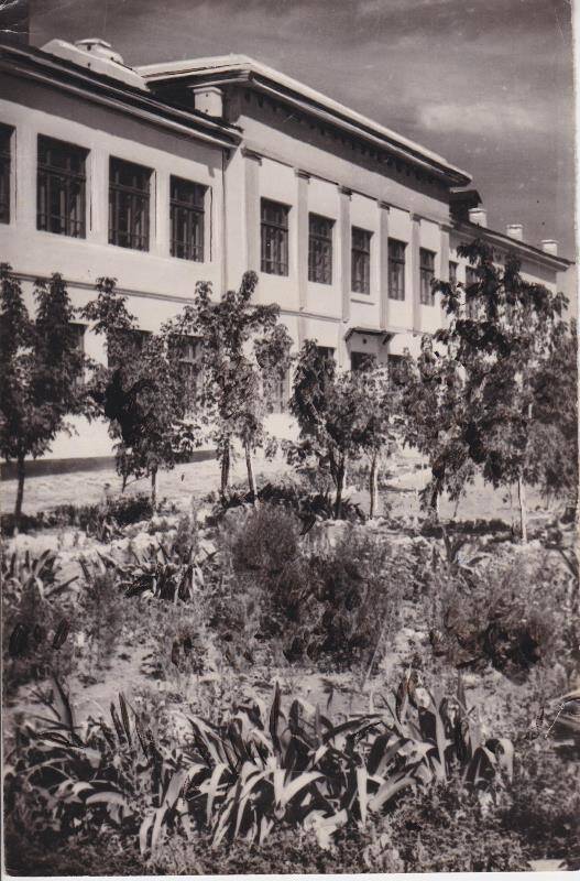 Фотография. Здание школы № 8, 1939 год.