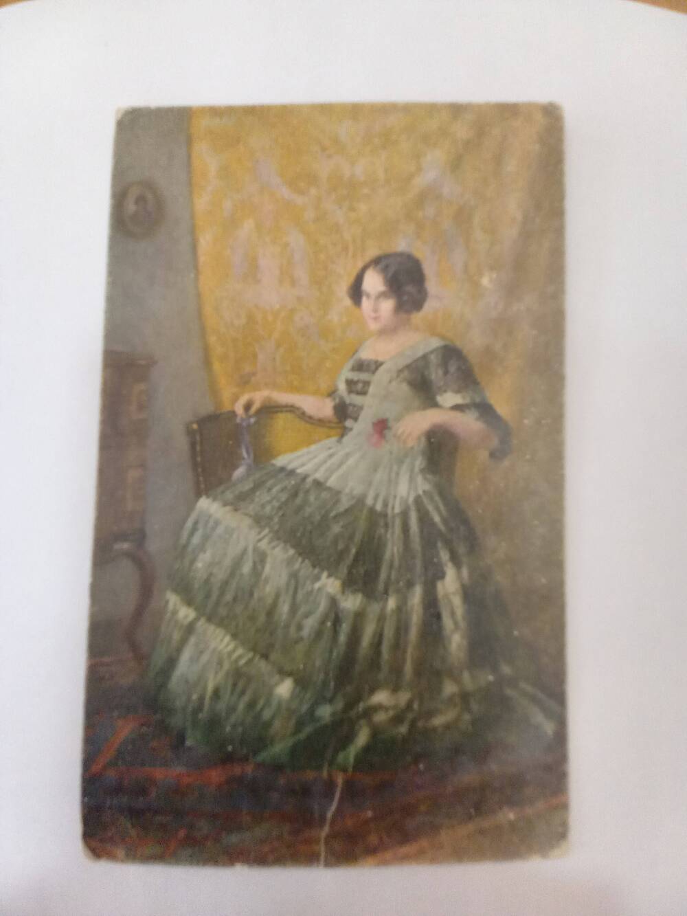 Открытка № 584. Немецкая открытка с изображением дамы.