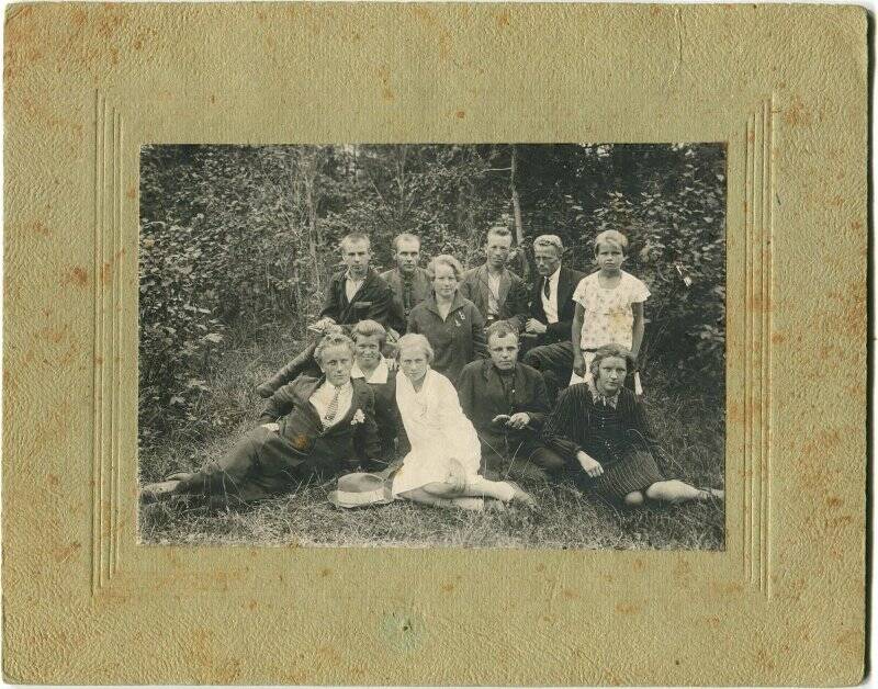 Фотография ч/б. Фотография групповая «Обросовский драмкружок»,1931 г.