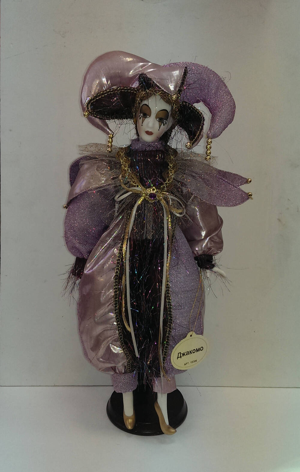 Джакомо. Кукла из Коллекции кукол ручной работы с фарфоровыми элементами «Арлекин» компании «Ремеко», Великобритания (Remeco HARLEQUIN Collection).