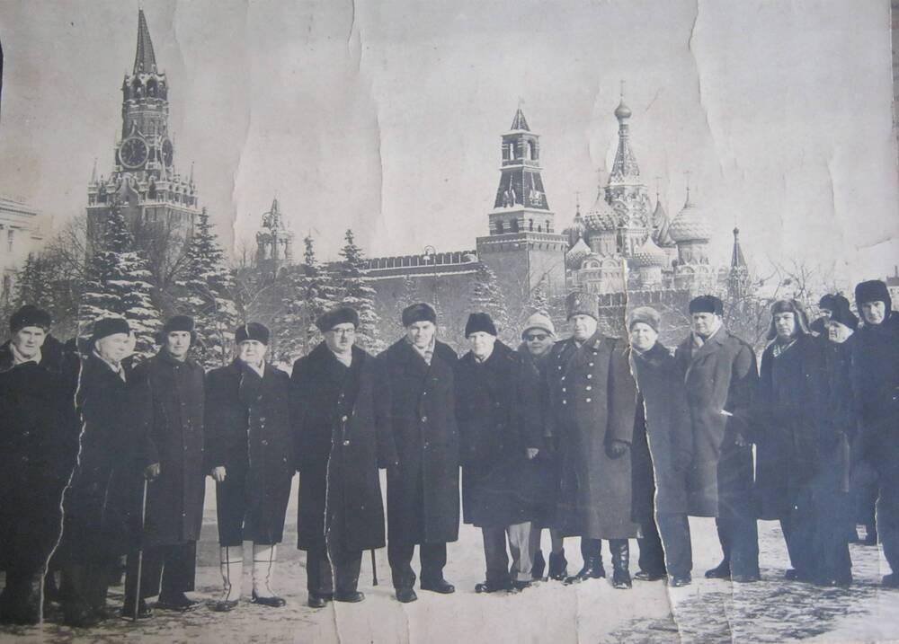 Фотография членов Военно-научного общества при Центральном музее 
 Советской Армии групповая