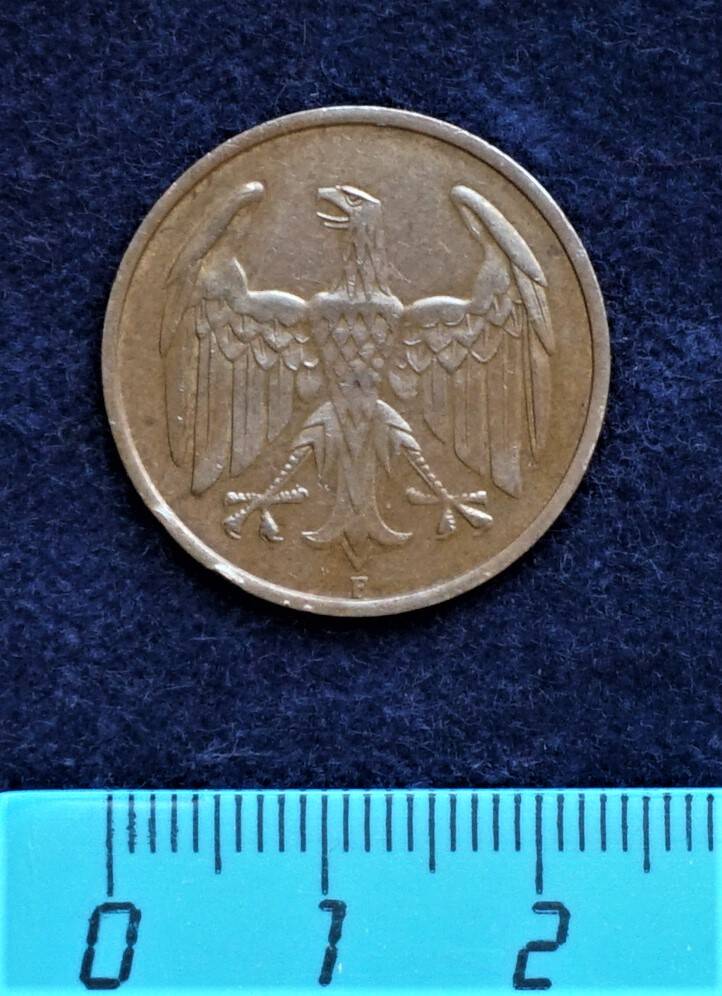 Монета. 4 рейхспфеннига, 1932 г.