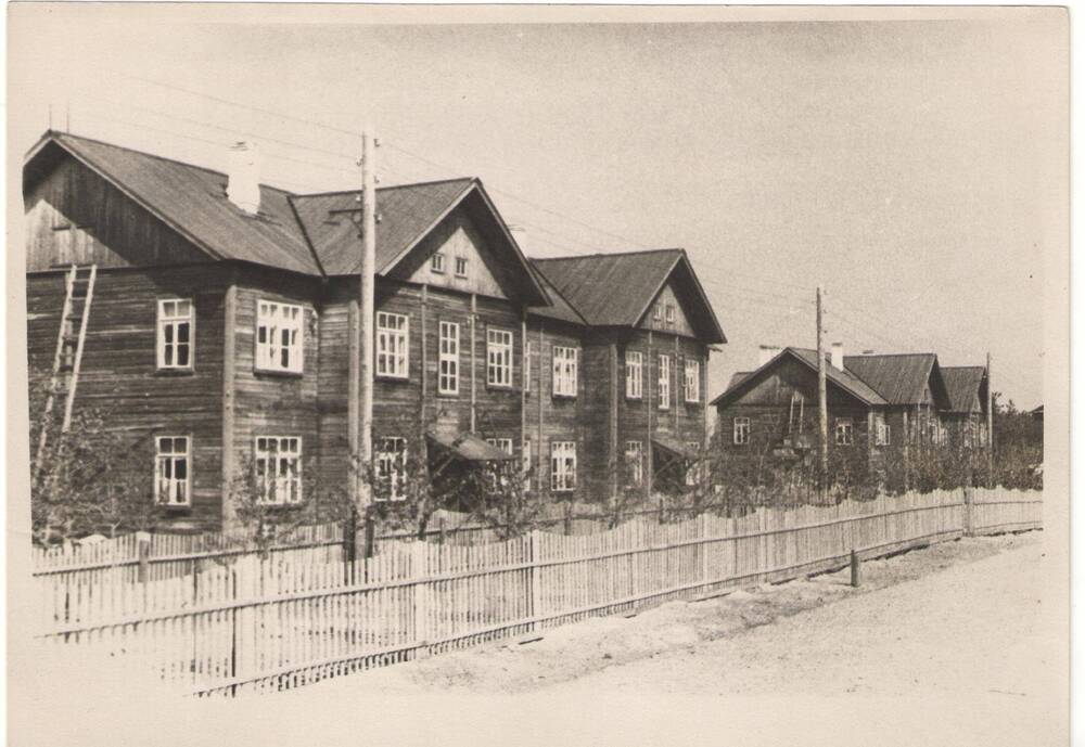 Фото.Дома на ул.Ленина , г. Волжск. 1950 г.