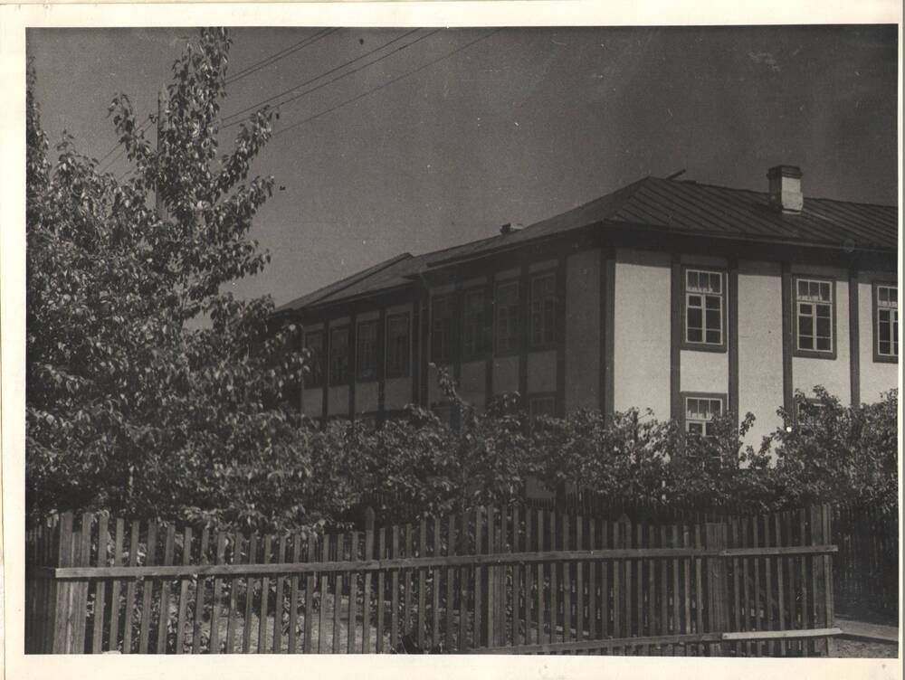 Фото. Детский сад на ул.Ленина, г. Волжск. 1952г.