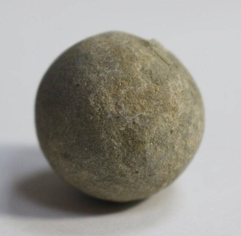 Каменный шарик для игры