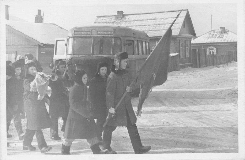 По историческим местам Омска. Учащиеся школы № 39, фотография