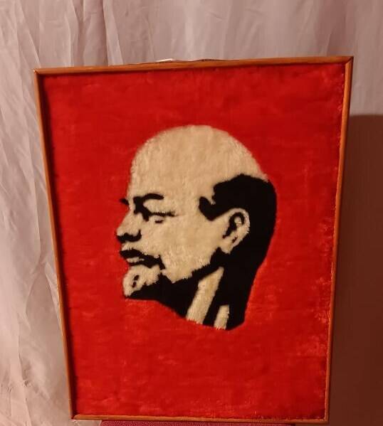 Портрет В.И.Ленина.