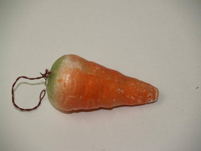 Ёлочная игрушка «Морковка»