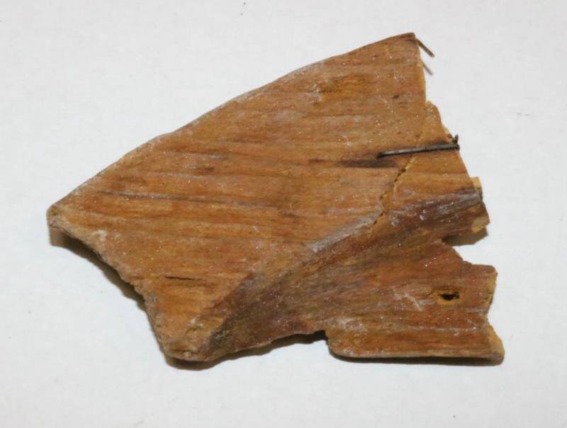 Фрагмент деревянной миски