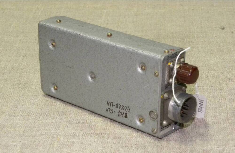 Блок электронный 3Б - 6М. Входит в состав бортовой радиопередающаей и принимающей аппаратуры космических аппаратов