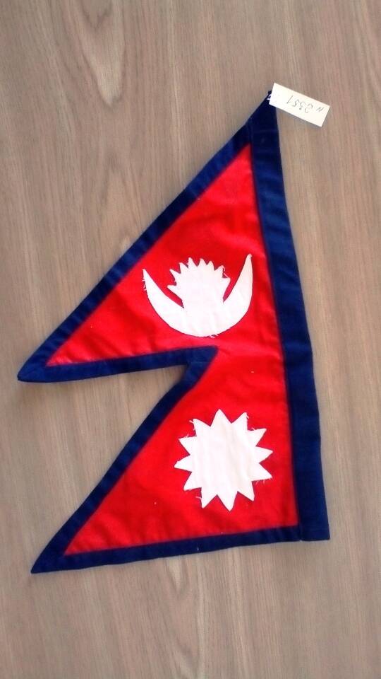 Сувенир.
Флаг Непала. Подарок студентов из Непала. 1980-е гг.