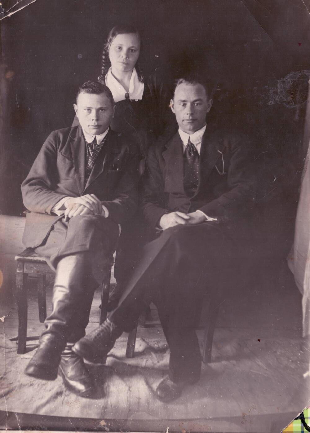 Чаусов Иннокентий Кондратьевич , его сын Сергей , его дочь Ольга, фото
