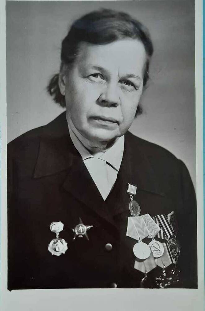 Фтография портрет Грязнова Анна Кенсариновна..