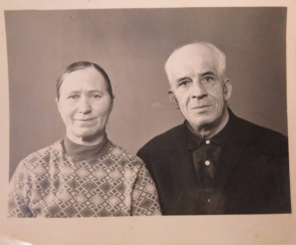 Фотография. Гребенев Николай Иванович с женой