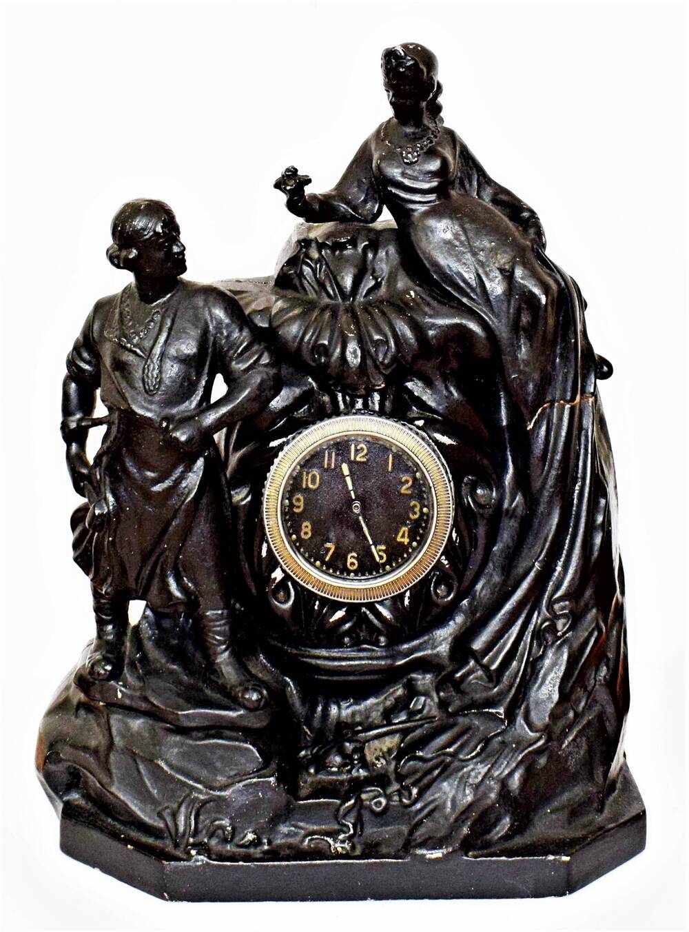 Часы каминные «Молния» в скульптурной композиции «Хозяйка медной горы и Данила-мастер»