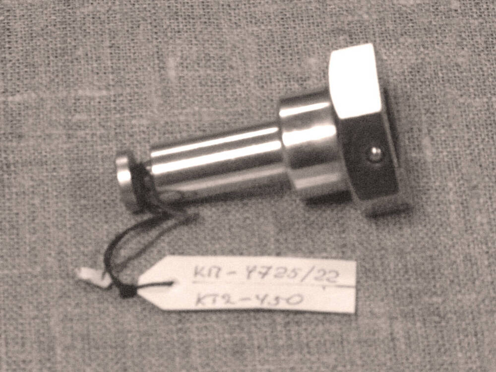 Сменная головка для ключа торцевого гаечного ударного действия для ремонтно-монтажных работ в космосе (размер 17)