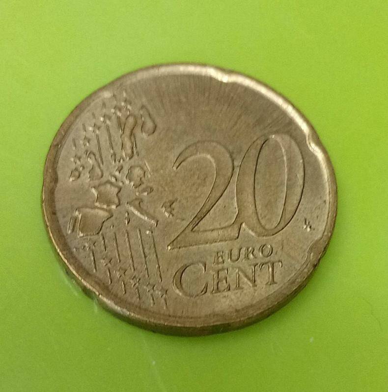 Монета 20 центов