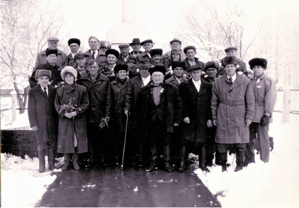 Ветераны поселка  Приморск, фото