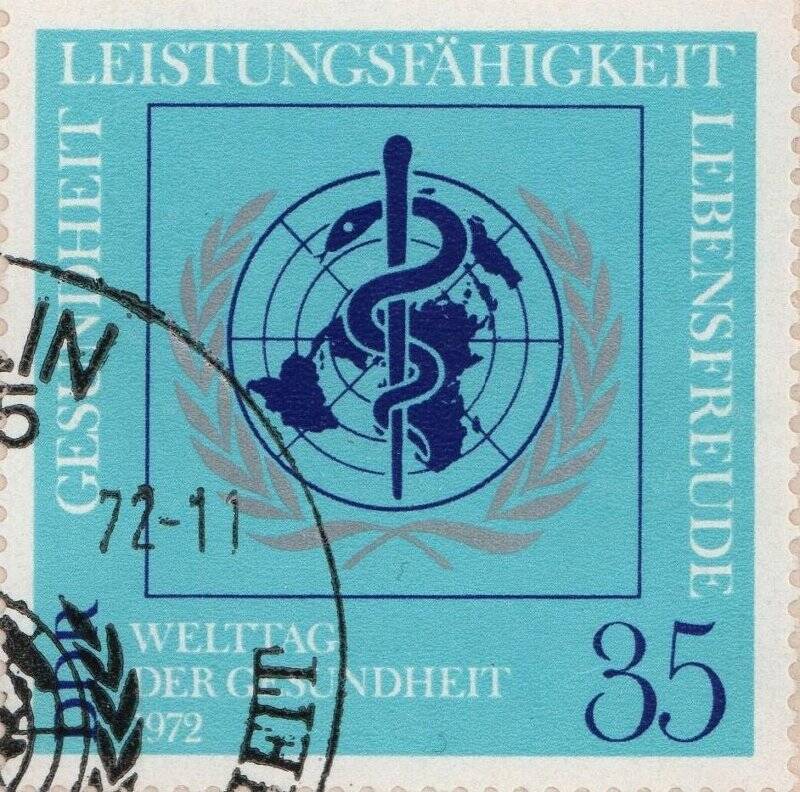 Марка почтовая на конверте. Всемирный день здоровья. 1972 г. Номинальная стоимость 35 пфенингов.