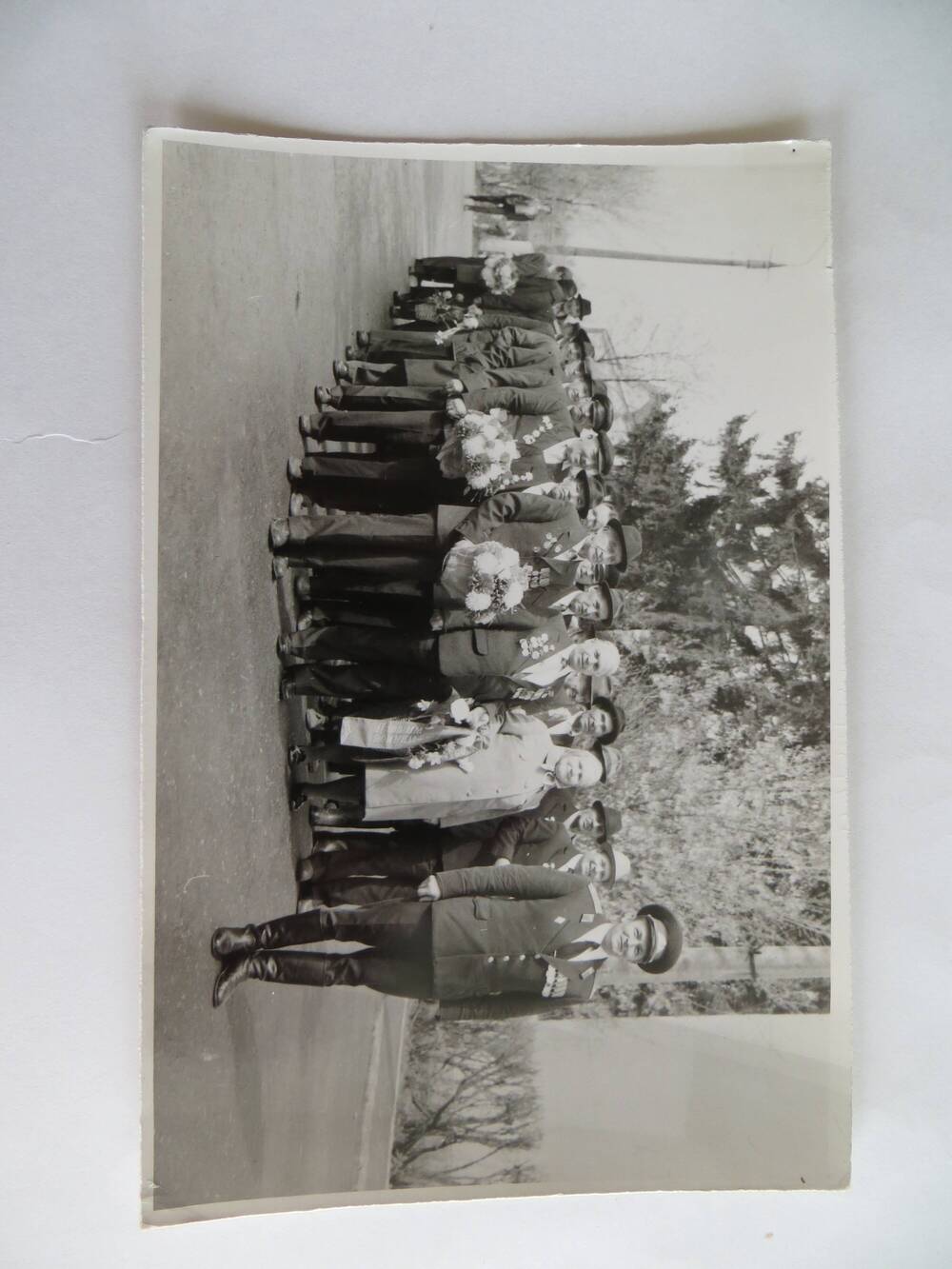 Фото построение в коробку перед парадом ветеранов ВОв и труда п. Советский