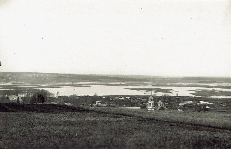 Фотография. Вид на село Ильинское  до затопления