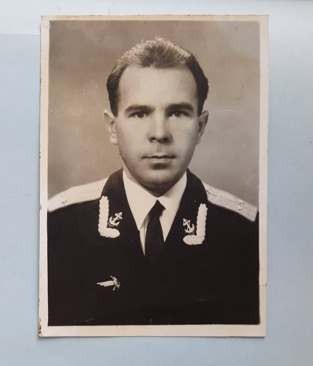 Фотография Петрова Владислава Павловича, младшего лейтенанта, летчика морской авиации ВМФ СССР.