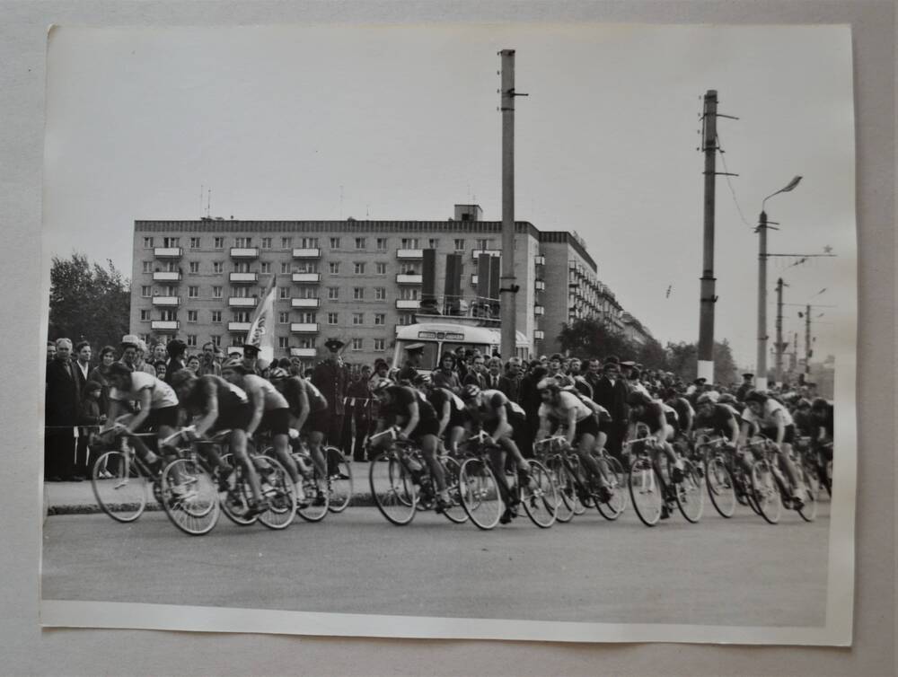 Фото «Велогонка».
1977 г. г. Горький Московский район.