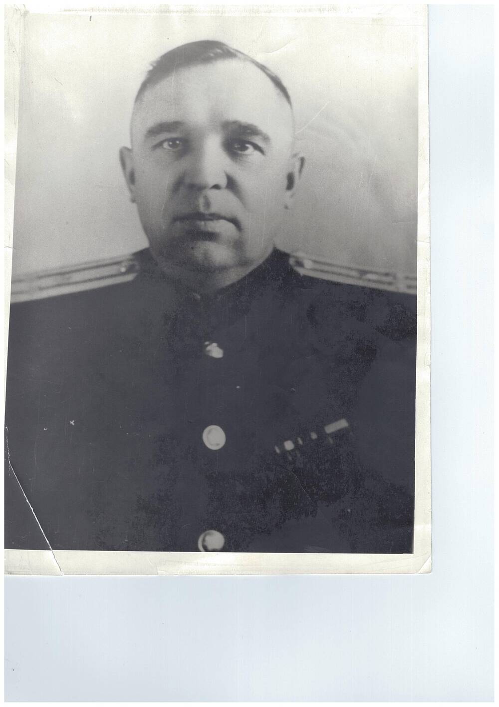 Фото черно-белое. Полтавец Александр Петрович, полковник милиции, ветеран алтайской милиции. 1958 год.