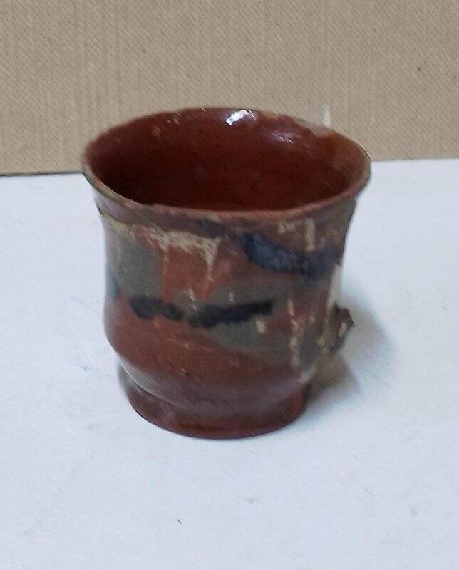 Чашка глиняная