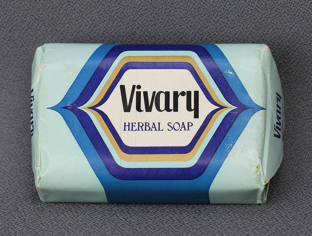 Мыло туалетное Vivaru в упаковке