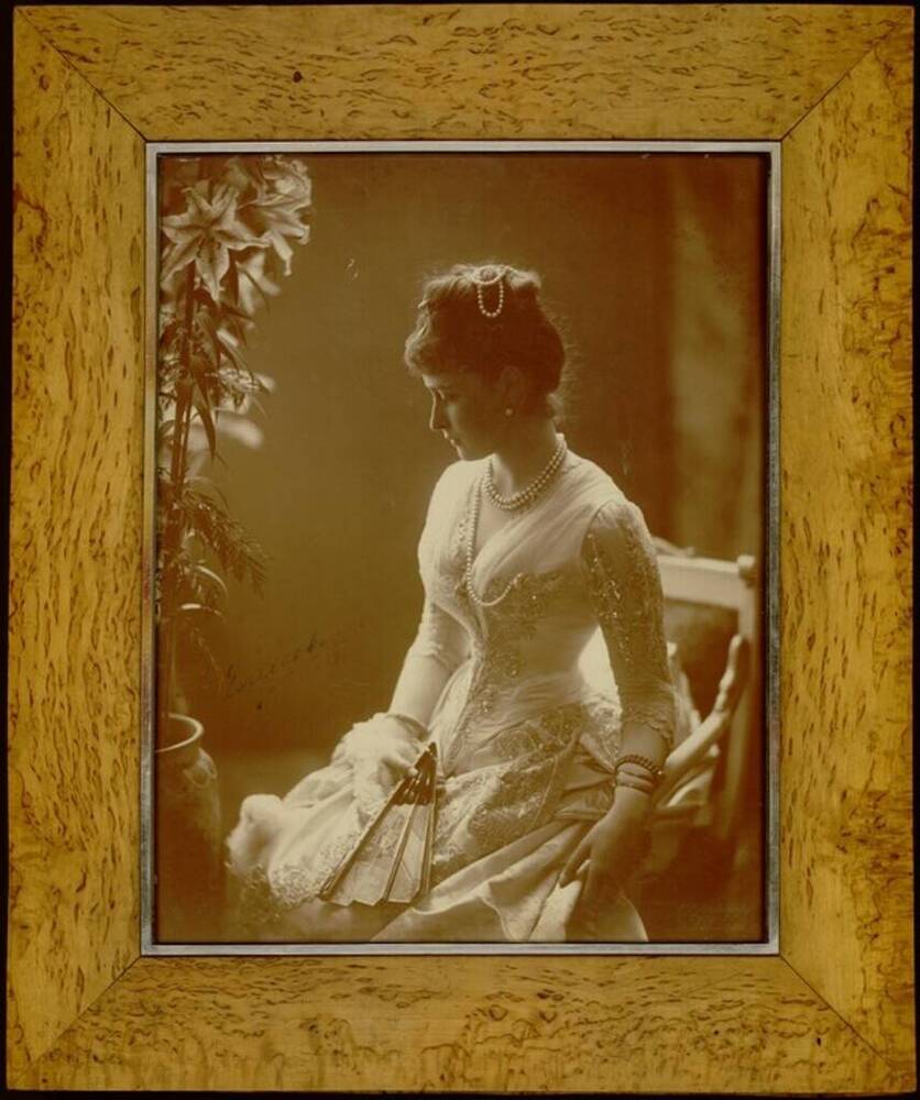 Фотография. Елизавета Федоровна (1864-1918), великая княгиня, урожденная принцесса Гессен-Дармштадтская. (Портрет в раме)
