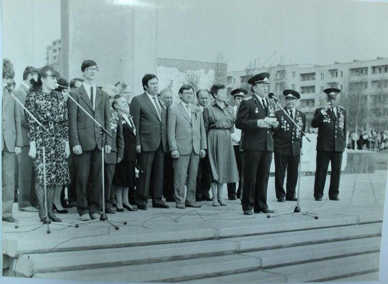 Празднование в Нижнекамске Дня Победы. 1985 г. Фотография