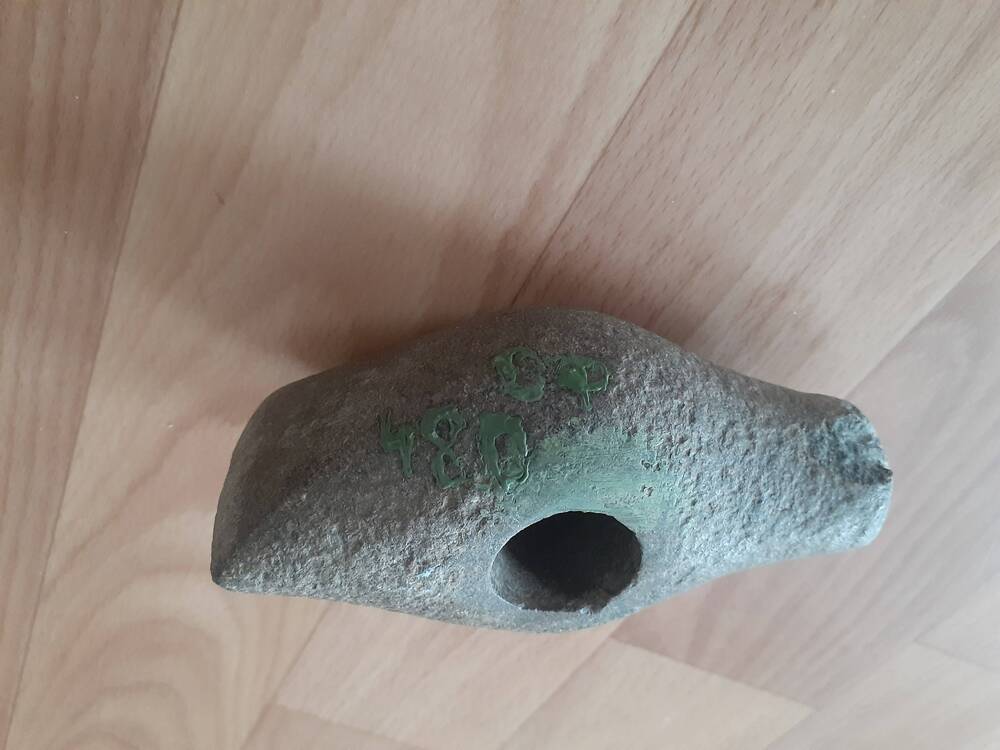 Каменный молоток