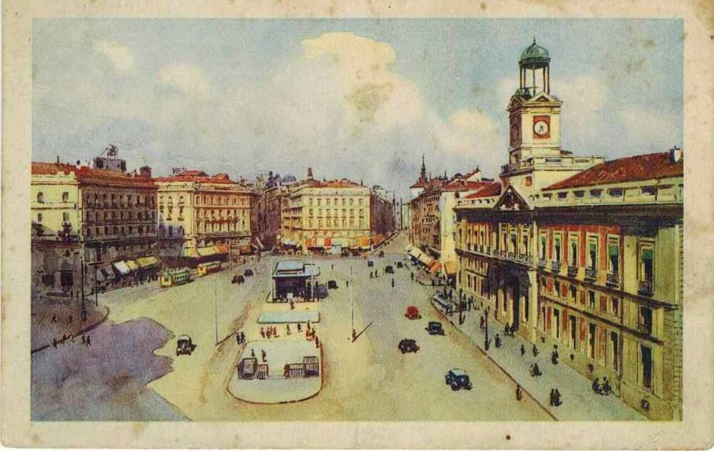 Почтовая открытка с изображением площади Пуэрта-дель-Соль в Мадриде.