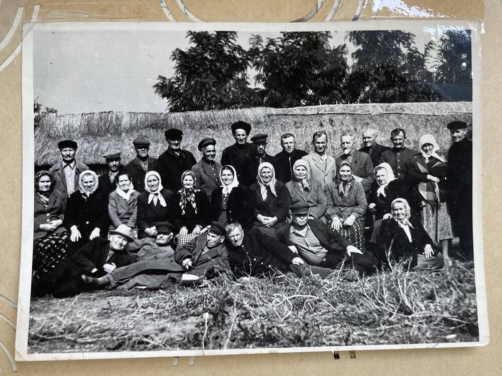 Фото групповое членов кассы взаимопомощи пенсионерам, 1960-е годы