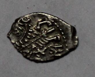 Монета чешуйка Петра 1, форма неправильный овал