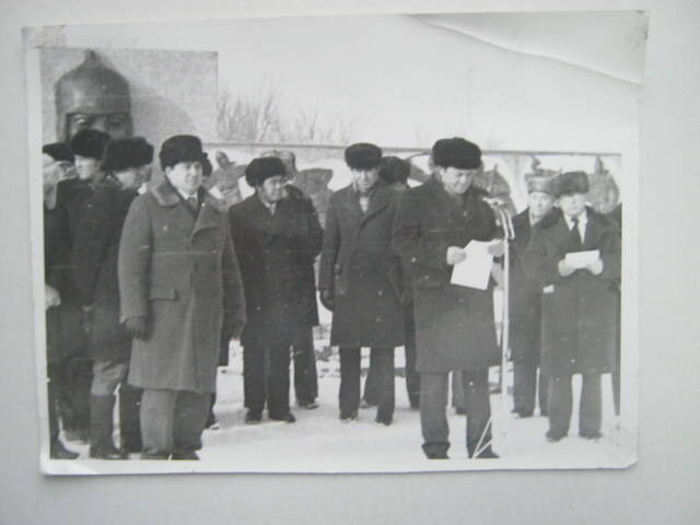 фотография На открытии памятника  в п. Рубежинский