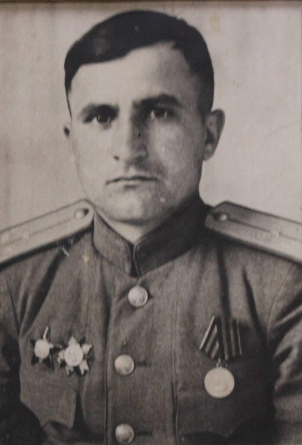 Фотография участника Великой Отечественной войны Турунтаева Петра Николаевича