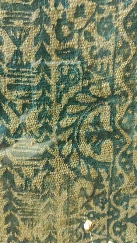 Образец ткани. Холст крестьянский, с синим рисунком.