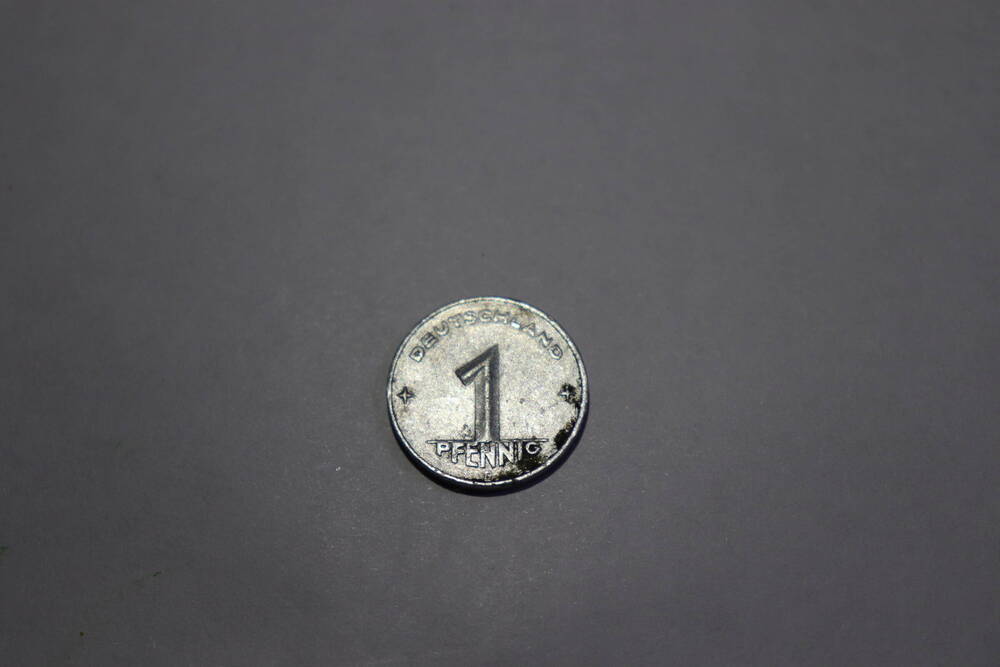 Монета Германии достоинством 1 пфенниг