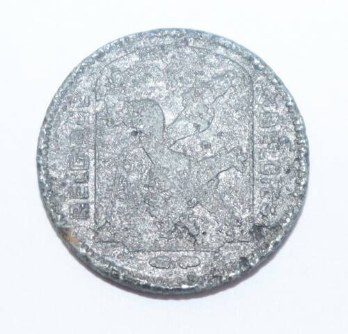Монета достоинством 1 франк.