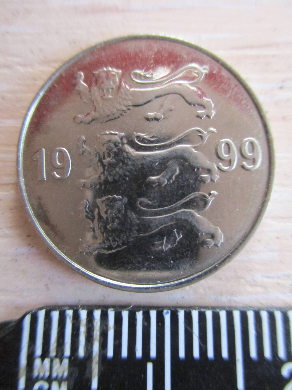 Монета Эстонии достоинством 20 центов (сенти) 1999 года.