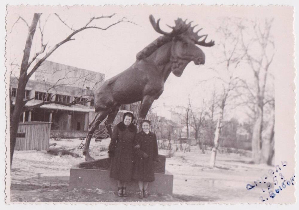 Фотография (Зеркальная). Пушкина (Свистулина) Маргарита Федоровна с Михайловой Зоей