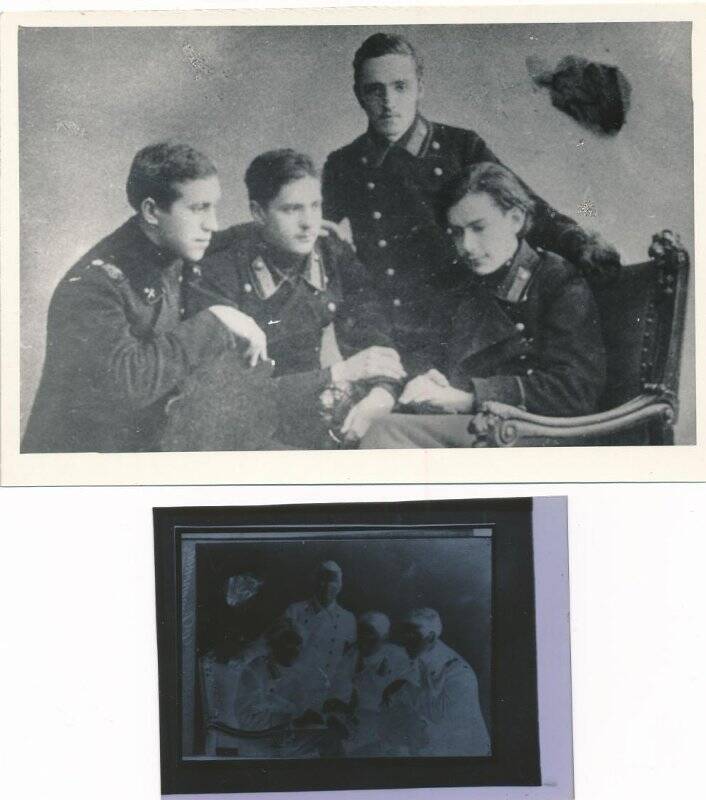 Фотография. Комплект из фотографии и негатива. Рождественский В.А. (второй слева) в компании гимназистов. Пересъемка.