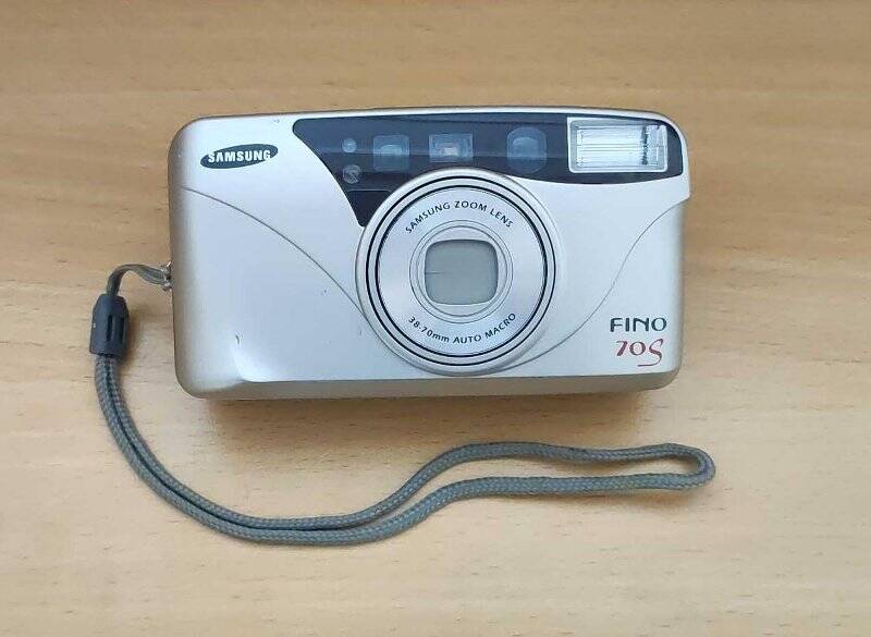 Фотоаппарат плёночный «Samsung Fino 70 S».