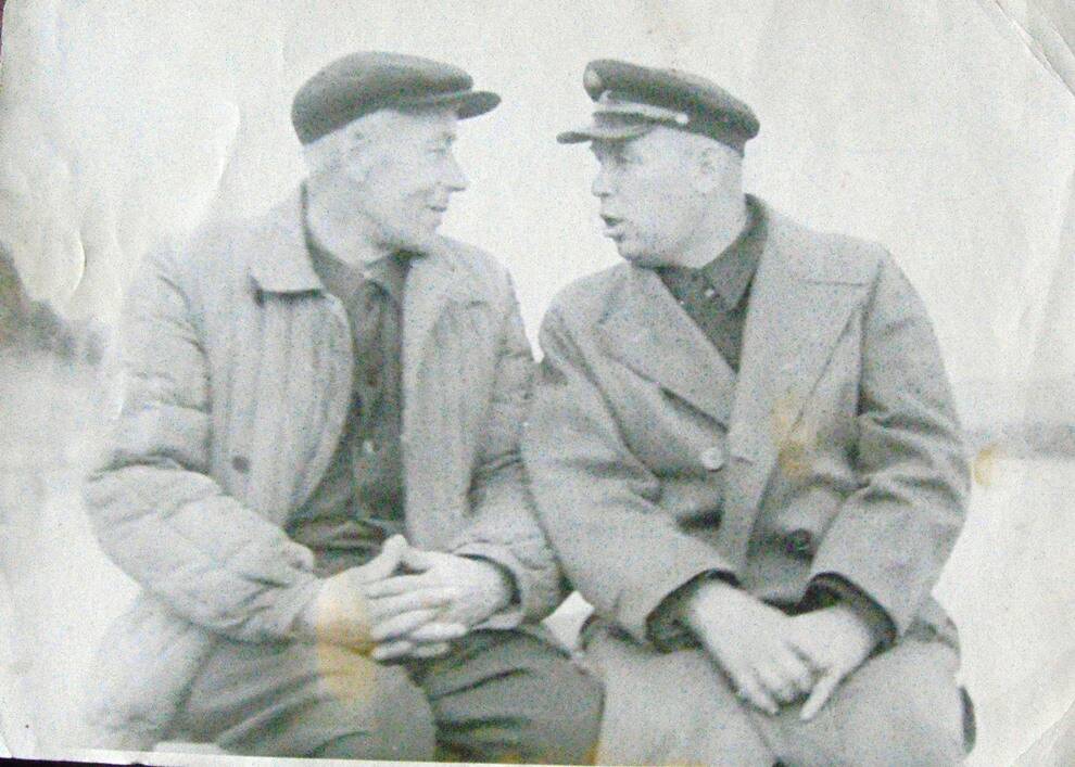 Фото. Верещагин В.Ф. – основатель БГК музея (на фото справа)