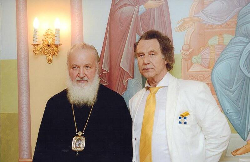 Фотография цветная. В день награждения А.М. Шилова орденом Преподобного Андрея.