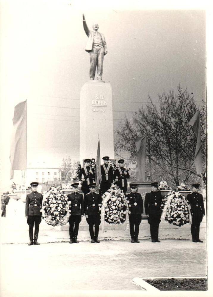 Фотография сюжетная черно-белая.