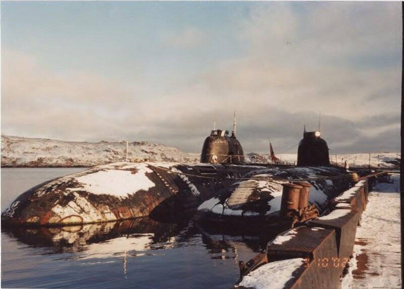 Фотография. Атомные подводные лодки проекта 671, «Б-53» и «Б-38».
