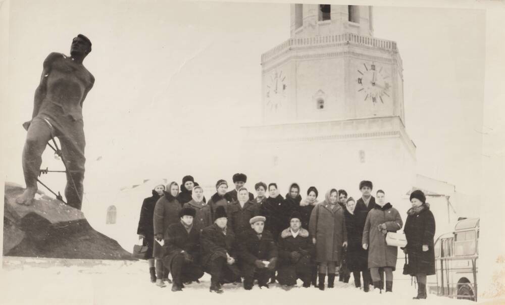 Коллекция документов и фотографий Ткачёвой Н.В.1942-1970 гг.